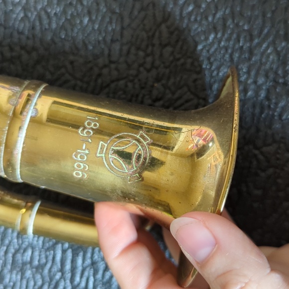 Vintage horn - Picture 2 of 2